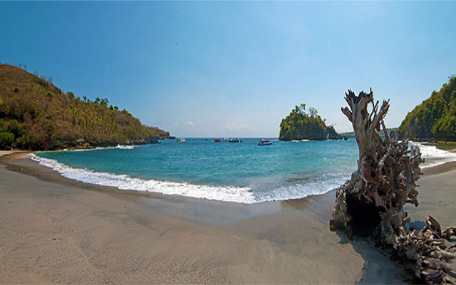 Crystal bay beach, Nusa penida
