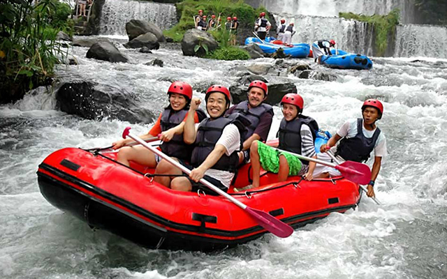 Экскурсии на Бали, Сплав по горной реке на бали, Rafting Ayung Ubud Bali
